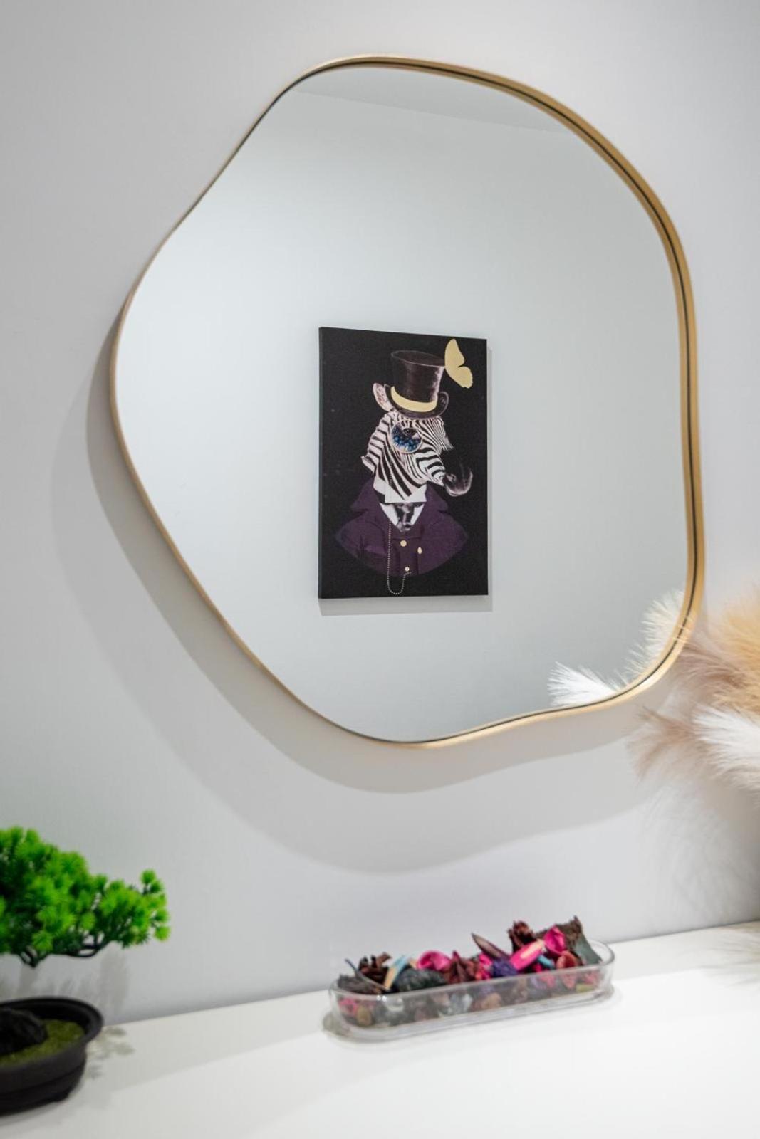 Nadia's Lovely - With Private Garden And Jacuzzi Apartment *